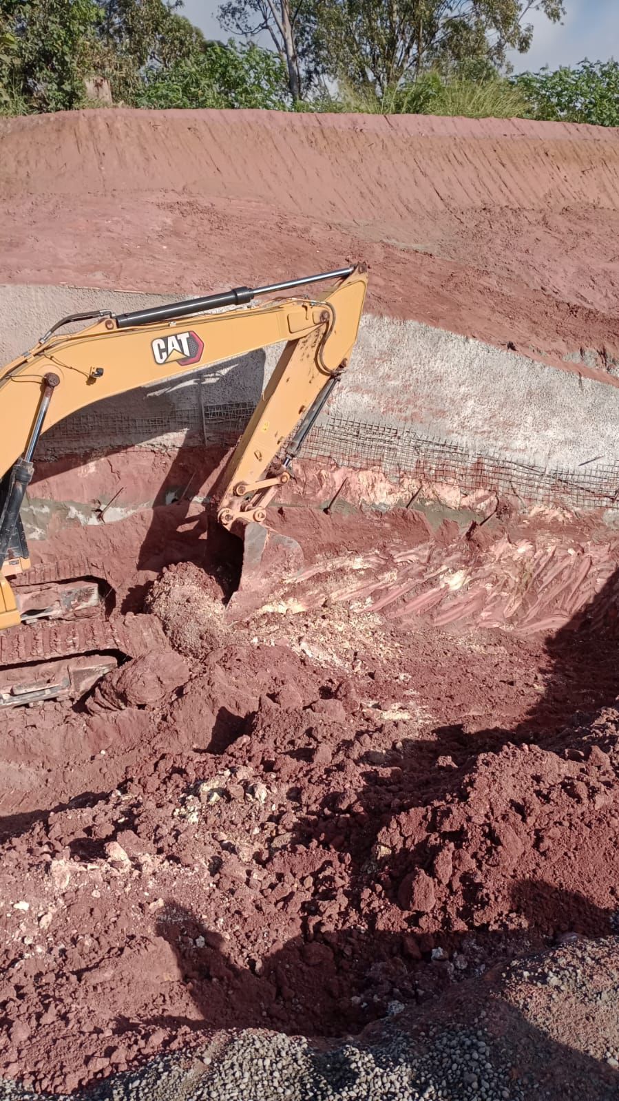 Aluguel de escavadeira - GNB Rental